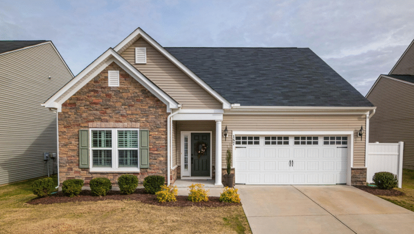 From winter frost to summer heat, keep your lawn green all year. Trust Cut & Trim today