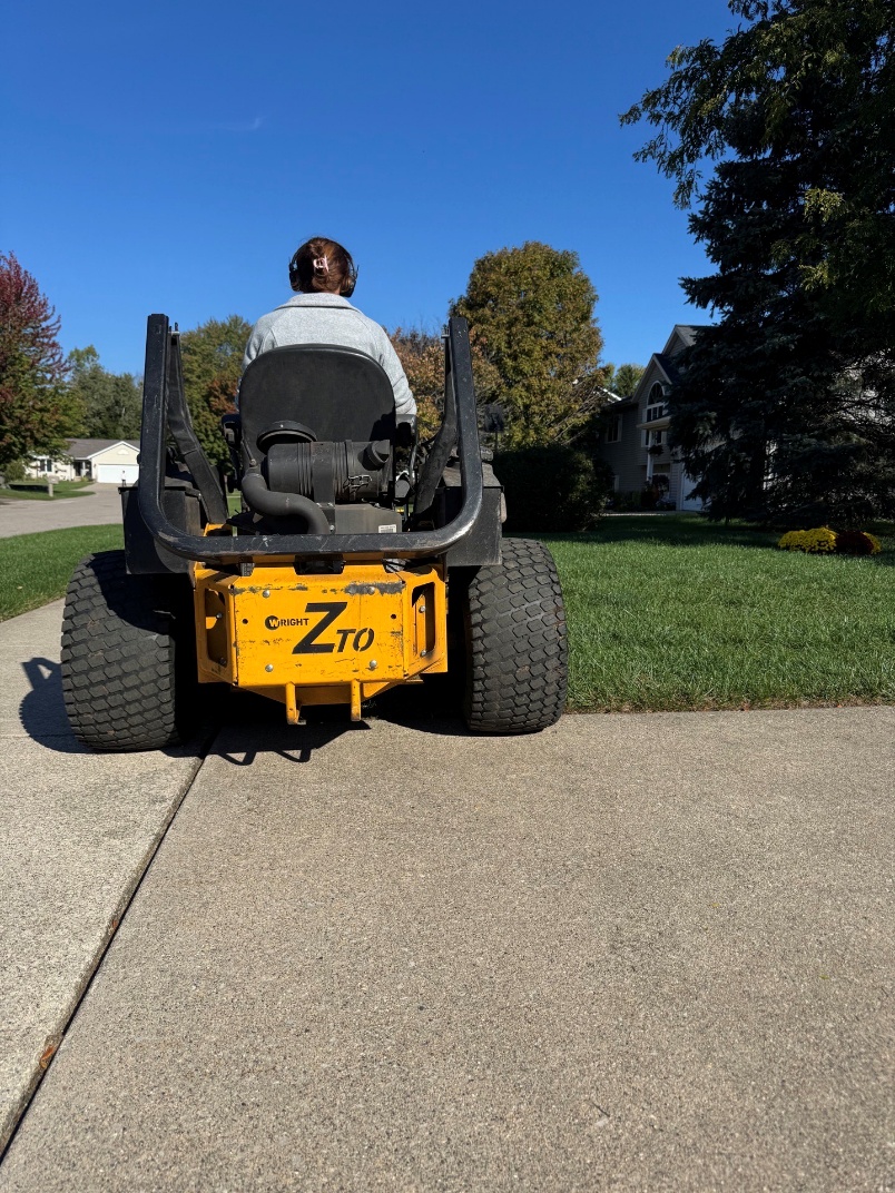 A well-trained operator delivers the same clean cut on every visit.
